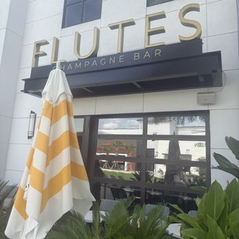 Flutes Champagne Bar - Entrance - Wine Bars Near Me - Winter Park, Florida