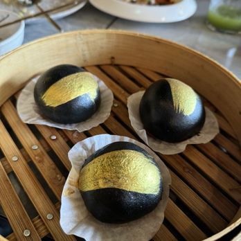 Supreme Dumplings - Charcoal Gold Lava Custard Bun W/ Gold Flakes - Shanghainese Near Me - Kirkland, Washington