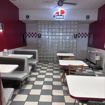 Dixie Chili - Old school style. - Fast Food Near Me - Newport, Kentucky Dixie Chili - Old school style. - Fast Food Near Me - Newport, Kentucky