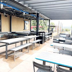 Raising Cane's Chicken Fingers - Patio Seating