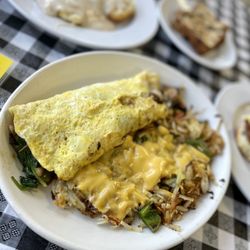 Demitris Restaurant - Veggie Omelette