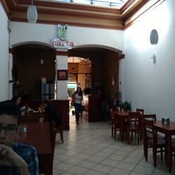 A La Carta - Comida afuera de lo tipico pero muy bueno todo lo que comimos. Ambiente moderno y la atencion fue muy buena