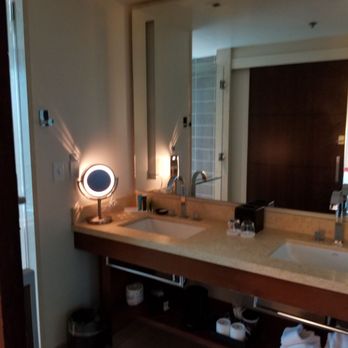 The Fox Tower - Foxwoods - Hotels Near Me - Mashantucket, Connecticut