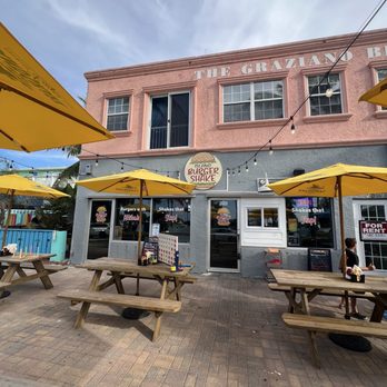 Island Burger and Shake - Burgers Near Me - Fort Pierce, Florida