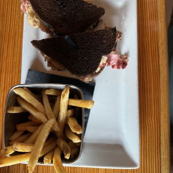 The Manhattan Project - Reuben and fries - American Near Me - Louisville, Kentucky