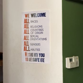 Rainbow's End Cafe and Art Garden - Coffee & Tea Near Me - Prague, Puerto Rico