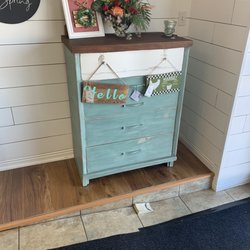 The Vintage Barn - Sweet dresser.