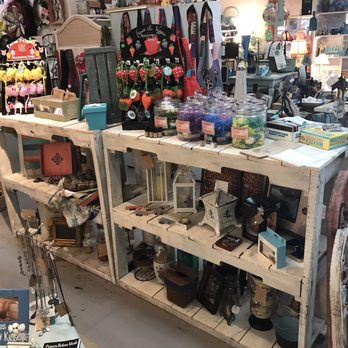 Pluff Mud - Gift Shops Near Me - Murrells Inlet, South Carolina Pluff Mud - Gift Shops Near Me - Murrells Inlet, South Carolina