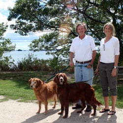 Wolfe's Neck Oceanfront Camping - Taking the dogs for an oceanfront walk at pet-friendly Recompence Shore Campground in Freeport, Maine.