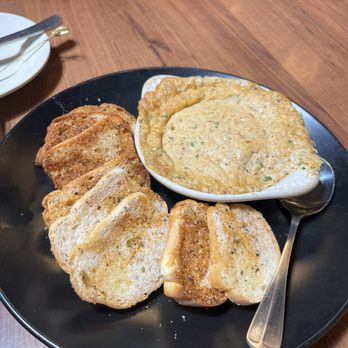 Freemason Abbey Restaurant - Chesapeake Crab Dip - New American Near Me - Norfolk, Virginia Freemason Abbey Restaurant - Chesapeake Crab Dip - New American Near Me - Norfolk, Virginia