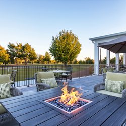 Hillwood Country Club - Outdoor Terrace