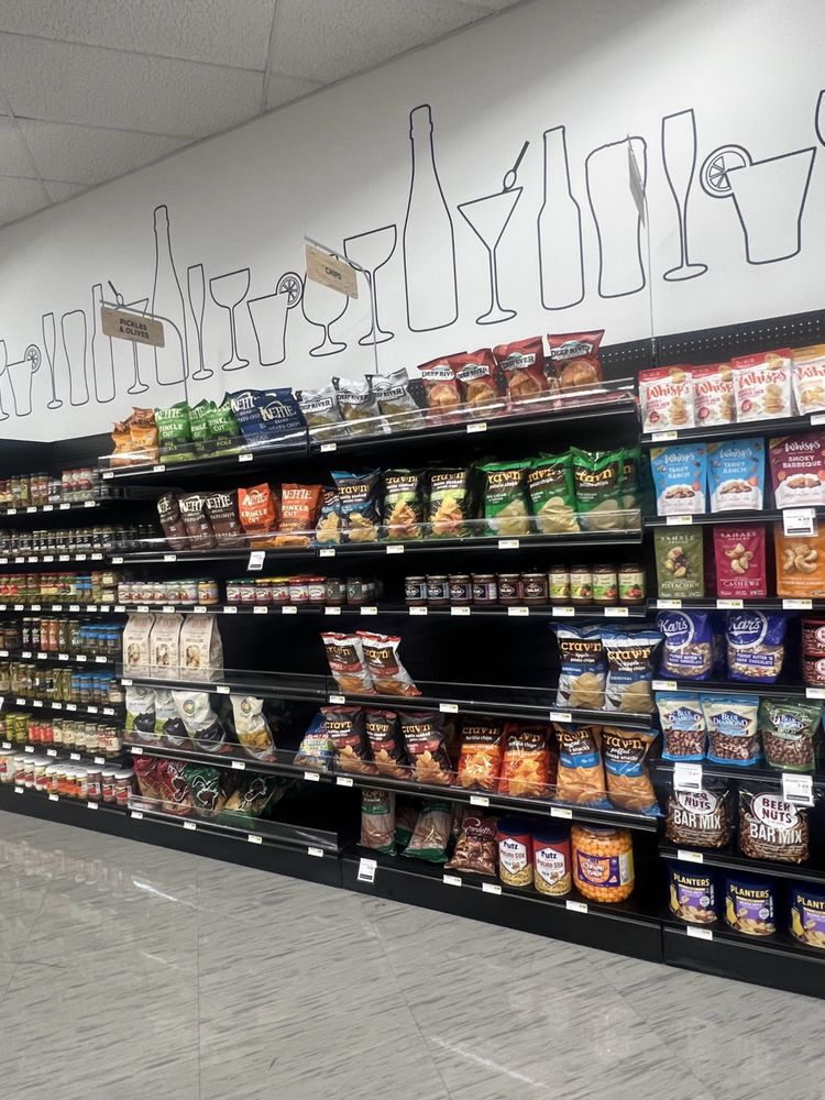 WALL TO WALL WINE AND SPIRITS 12977 W Center Rd, Omaha, Nebraska