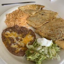 Chips N Salsa - Carne asada quesadilla