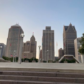 RiverWalk - Hart Plaza - Parks Near Me - Detroit, Michigan RiverWalk - Hart Plaza - Parks Near Me - Detroit, Michigan
