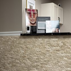 InSkin Med Spa - InSkin Med Spa front Desk