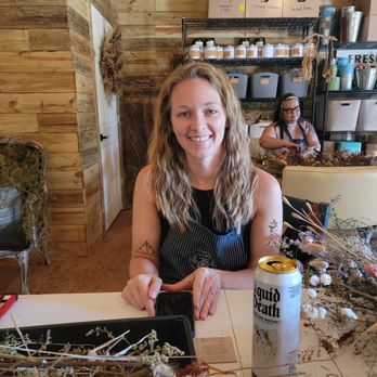 Fishers Flower Farm - Great best friend date! - Florists Near Me Fishers Flower Farm - Great best friend date! - Florists Near Me