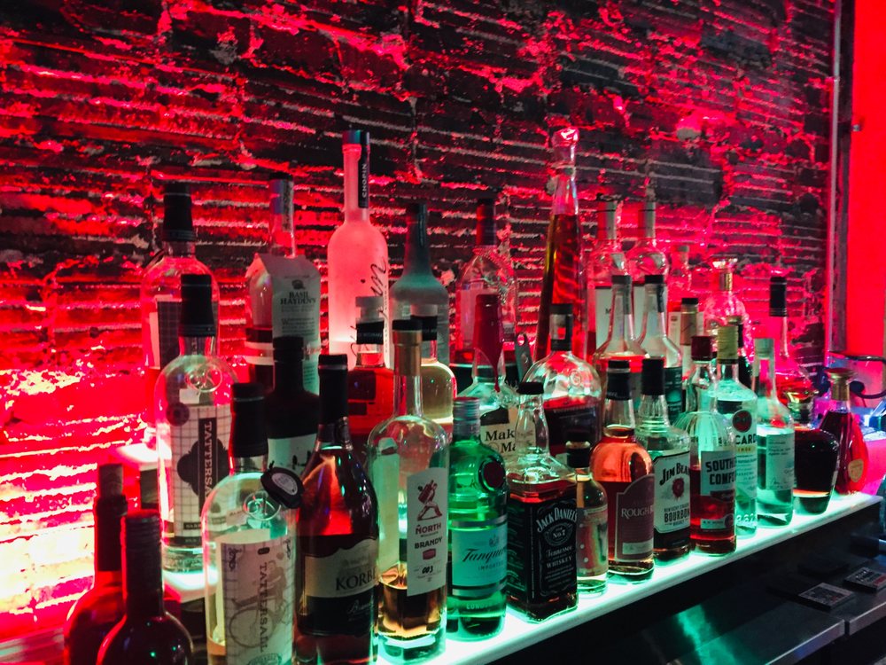 Famous Smoke Shop/ Full Liquor Cigar BAR, Milwaukee Roadtrippers