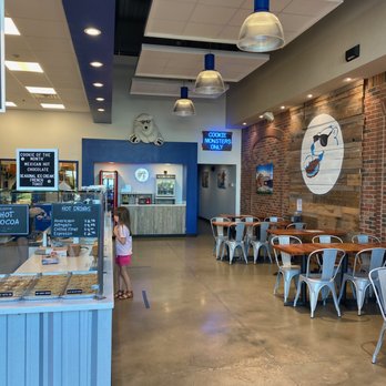The Baked Bear - Interior of the Baked Bear Yukon - Desserts Near Me - Yukon, Oklahoma