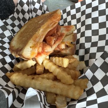 Tipsy Cheese - Buffalo Sandwich 3/15/24 - Food Trucks Near Me Tipsy Cheese - Buffalo Sandwich 3/15/24 - Food Trucks Near Me