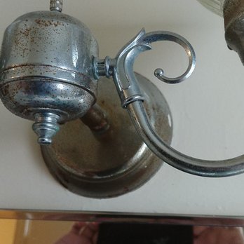 La Crescenta Motel - Tarnish and rust on fixtures - Hotels Near Me - La Crescenta, California La Crescenta Motel - Tarnish and rust on fixtures - Hotels Near Me - La Crescenta, California