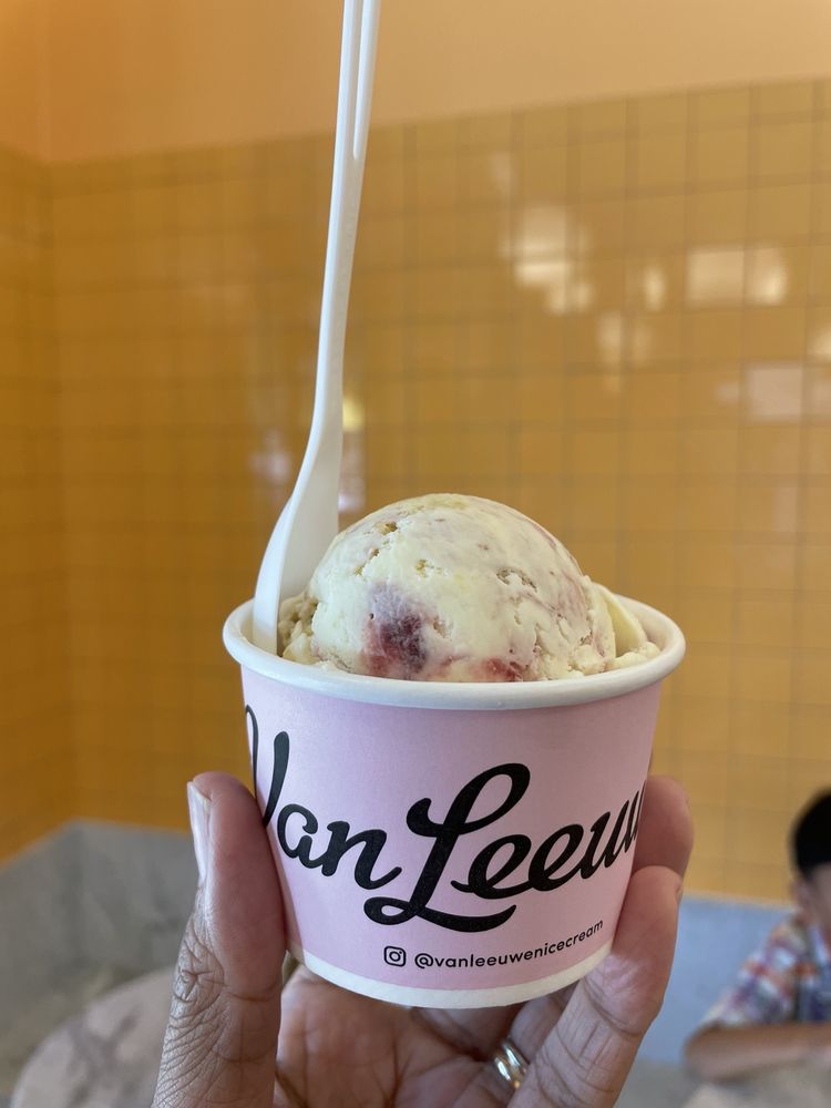 VAN LEEUWEN ICE CREAM UPTOWN PARK 103 Photos & 34 Reviews 1151 Uptown Park Blvd, Houston