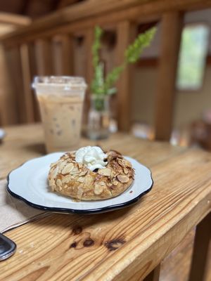 Elm Street Bakery by null
