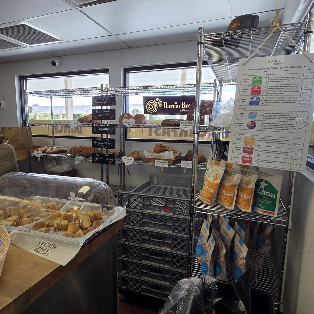 Don Guerra's Barrio Bagel & Slice - Interior. - Pizza Near Me - Gilbert, Arizona Don Guerra's Barrio Bagel & Slice - Interior. - Pizza Near Me - Gilbert, Arizona