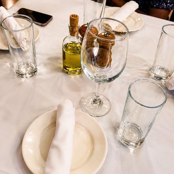 Cara Mia - Table setting - Italian Near Me - Millburn, New Jersey Cara Mia - Table setting - Italian Near Me - Millburn, New Jersey