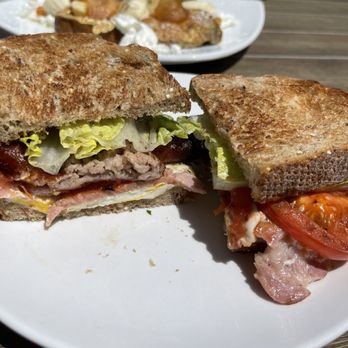 Corner Cafe - Breakfast & Brunch Near Me - Newport, Rhode Island