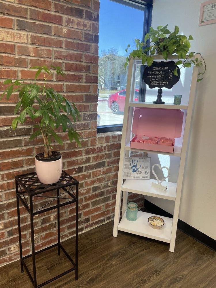 Silk Foxx Beauty Logo