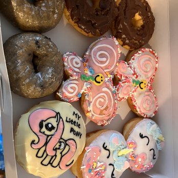 Cafe Green Bean - Donuts - Donuts Near Me - Flower Mound, Texas