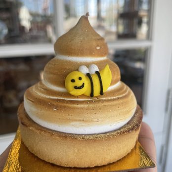 Sugar and Scribe  - Lemon meringue tart - Bakeries Near Me - La Jolla, California