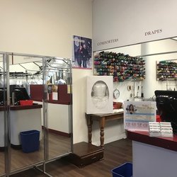 Delia’s Cleaners & Alterations 