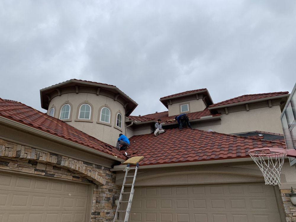 Slide of Callender Roofing Services