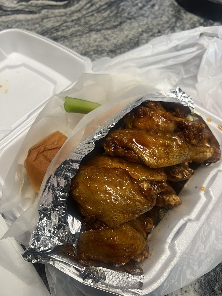 KINGZ OF WINGZ Updated August 2024 33 Photos & 29 Reviews 4860