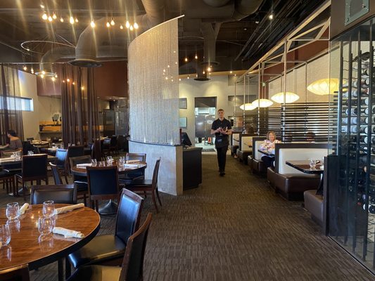 Bistro 7 by null