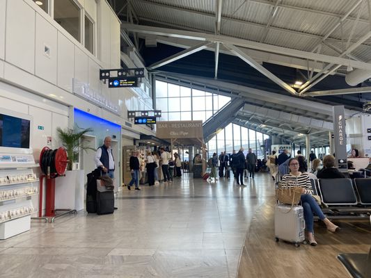 Nice Côte d'Azur Airport by null