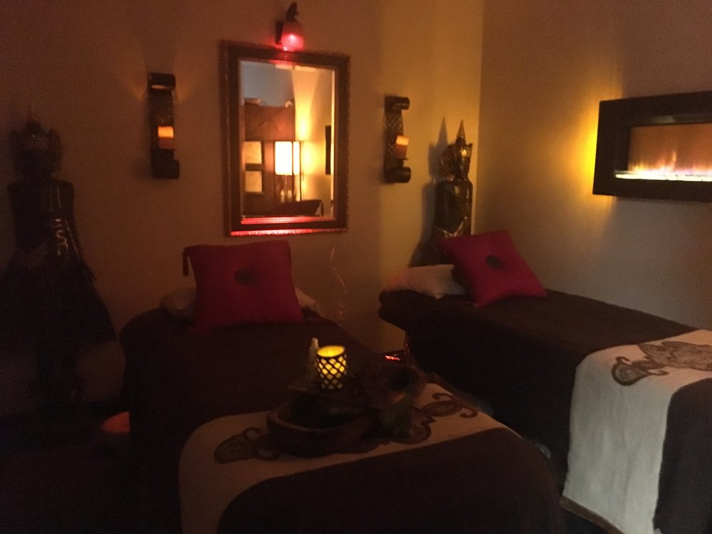 Hurley therapeutic massage and day spa Logo