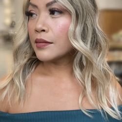 Salon Oaselle - Balayage by Chloe @neuehues   Base Bump + Dimensional Highlights