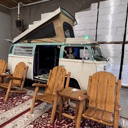 Eagle Crest Vineyards - VW BUS!