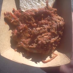 Pulled pork sandwich