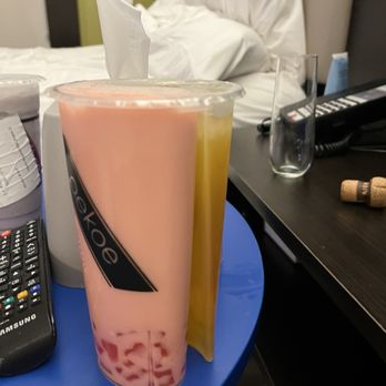 Pekoe - Pretty in Pink - artificial strawberry flavor - Coffee & Tea Near Me - San Jose, California
