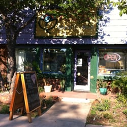 The Earth Cafe
