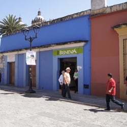 Mezcal Benevá - Fachada de mezcal Benevá.