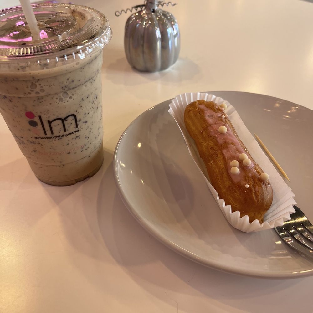 Le Macaron French Pastries - Chocolate chip gelato espresso shake and vanilla eclair - Macarons Near Me - Albuquerque, New Mexico Le Macaron French Pastries - Chocolate chip gelato espresso shake and vanilla eclair - Macarons Near Me - Albuquerque, New Mexico