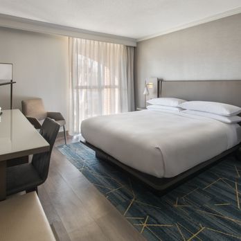 Providence Marriott Downtown - Relax in spacious guest rooms at Providence Marriott Downtown, featuring modern décor, plush bedding, and thoughtful amenities. - Hotels Near Me - Providence, Rhode Island Providence Marriott Downtown - Relax in spacious guest rooms at Providence Marriott Downtown, featuring modern décor, plush bedding, and thoughtful amenities. - Hotels Near Me - Providence, Rhode Island