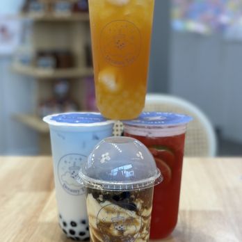 Dreamy Tea - Dreamy Tea; Peach Lychee with Lychee popping pearls, watermelon mojito; Taho (silky tofu, tapioca pearls, & brown sugar) - Desserts Near Me - Winter Garden, Florida Dreamy Tea - Dreamy Tea; Peach Lychee with Lychee popping pearls, watermelon mojito; Taho (silky tofu, tapioca pearls, & brown sugar) - Desserts Near Me - Winter Garden, Florida