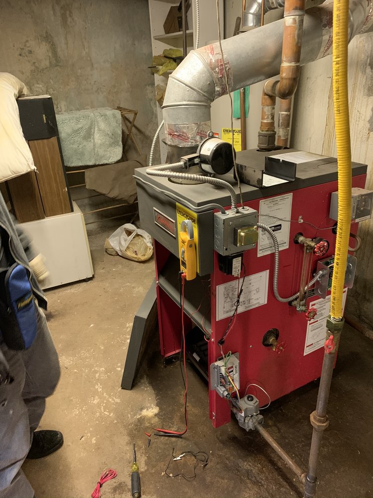 Slide of RH Emergency plumbing & construction