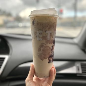 Heeretea - T18. Purple Rice Taro Cake Milk Tea w/ Boba - Coffee & Tea Near Me - San Mateo, California