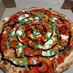 Arrowhead Pizza - Try a Margherita with pepperoni